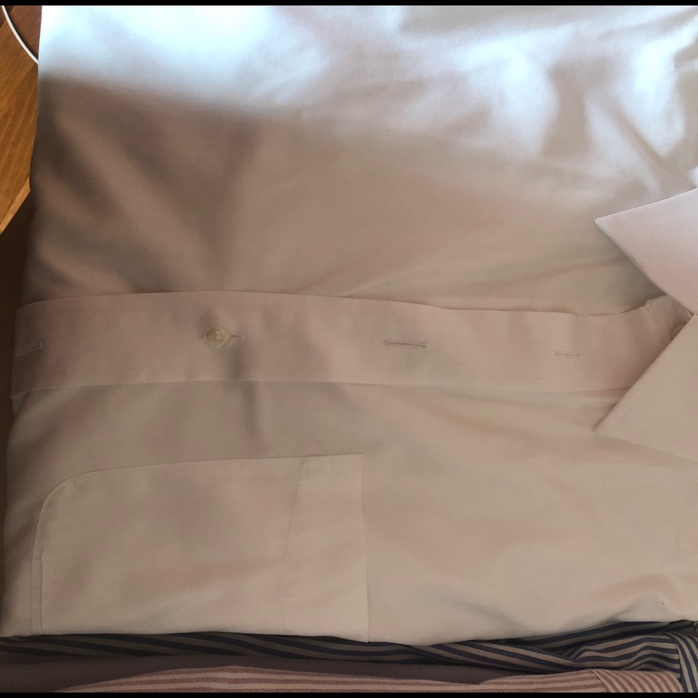 Roundtree & Yorke men’s dress shirt
